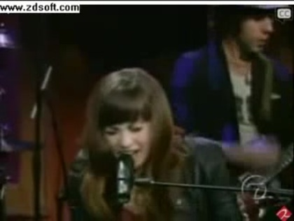 Demi Lovato-This is me(Live) with lyrics 10616 - Demilush - This is me - Live with Regis and Kelly Part o22