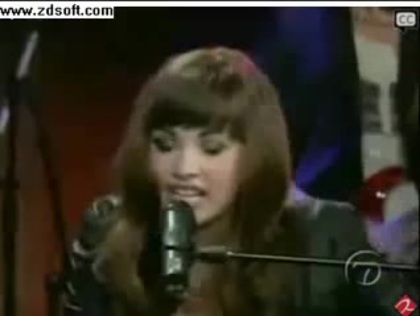 Demi Lovato-This is me(Live) with lyrics 12514 - Demilush - This is me - Live with Regis and Kelly Part o26