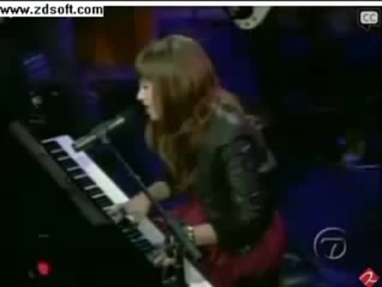 Demi Lovato-This is me(Live) with lyrics 12251