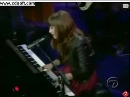 Demi Lovato-This is me(Live) with lyrics 12330