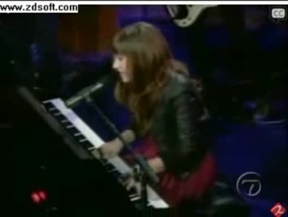 Demi Lovato-This is me(Live) with lyrics 12413 - Demilush - This is me - Live with Regis and Kelly Part o25