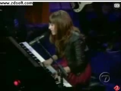 Demi Lovato-This is me(Live) with lyrics 12436 - Demilush - This is me - Live with Regis and Kelly Part o25