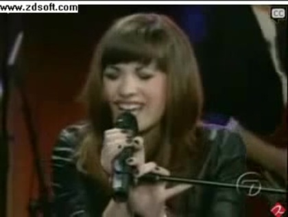 Demi Lovato-This is me(Live) with lyrics 13012 - Demilush - This is me - Live with Regis and Kelly Part o27