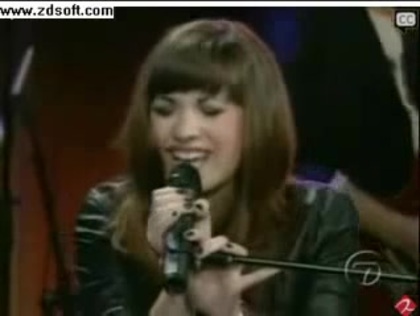 Demi Lovato-This is me(Live) with lyrics 13017 - Demilush - This is me - Live with Regis and Kelly Part o27