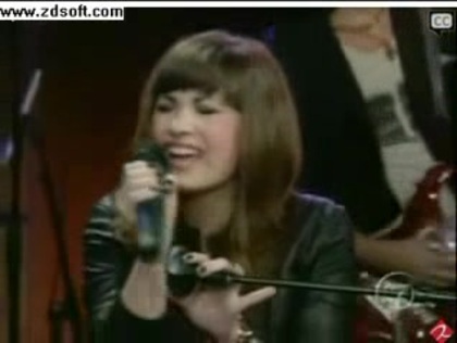 Demi Lovato-This is me(Live) with lyrics 13102 - Demilush - This is me - Live with Regis and Kelly Part o27