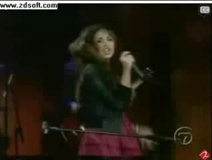 Demi Lovato-This is me(Live) with lyrics 13650