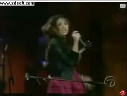 Demi Lovato-This is me(Live) with lyrics 13652