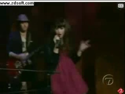 Demi Lovato-This is me(Live) with lyrics 13788