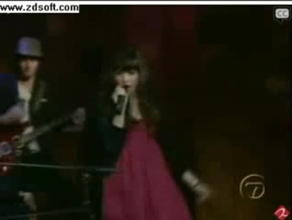 Demi Lovato-This is me(Live) with lyrics 13847