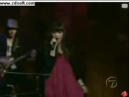 Demi Lovato-This is me(Live) with lyrics 13862