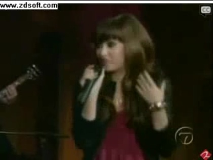 Demi Lovato-This is me(Live) with lyrics 14182
