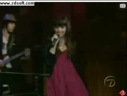 Demi Lovato-This is me(Live) with lyrics 13921