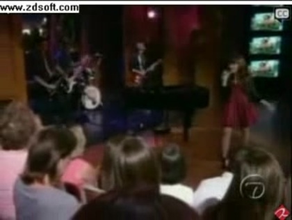 Demi Lovato-This is me(Live) with lyrics 14501 - Demilush - This is me - Live with Regis and Kelly Part o30