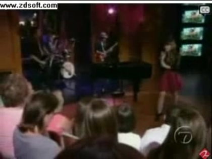 Demi Lovato-This is me(Live) with lyrics 14559 - Demilush - This is me - Live with Regis and Kelly Part o30