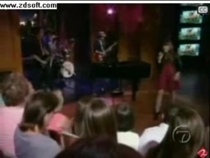 Demi Lovato-This is me(Live) with lyrics 14592 - Demilush - This is me - Live with Regis and Kelly Part o30