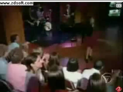 Demi Lovato-This is me(Live) with lyrics 15981 Demi Lovato-This is me(Live) with lyrics 15981