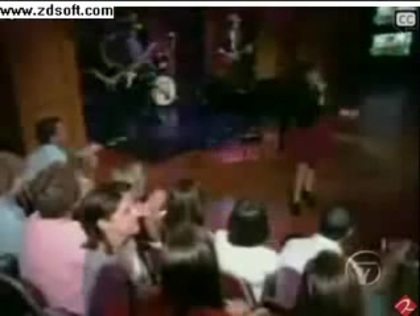 Demi Lovato-This is me(Live) with lyrics 16039 - Demilush - This is me - Live with Regis and Kelly Part o33