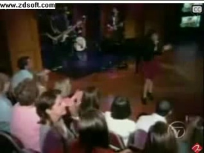 Demi Lovato-This is me(Live) with lyrics 16077 - Demilush - This is me - Live with Regis and Kelly Part o33