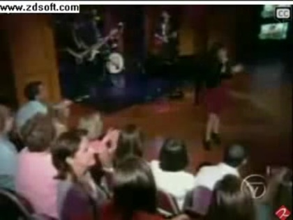 Demi Lovato-This is me(Live) with lyrics 16087 - Demilush - This is me - Live with Regis and Kelly Part o33