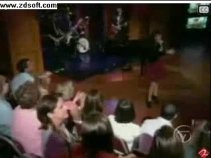 Demi Lovato-This is me(Live) with lyrics 16101 - Demilush - This is me - Live with Regis and Kelly Part o33