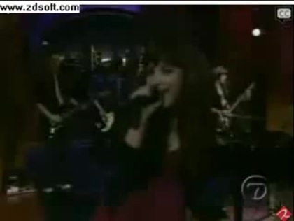 Demi Lovato-This is me(Live) with lyrics 16566