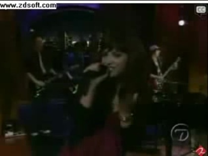 Demi Lovato-This is me(Live) with lyrics 16625 - Demilush - This is me - Live with Regis and Kelly Part o34