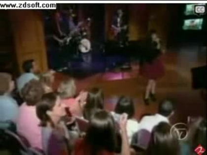 Demi Lovato-This is me(Live) with lyrics 16265