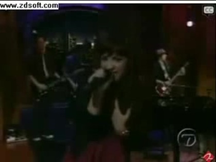 Demi Lovato-This is me(Live) with lyrics 16722