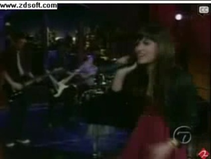 Demi Lovato-This is me(Live) with lyrics 17086