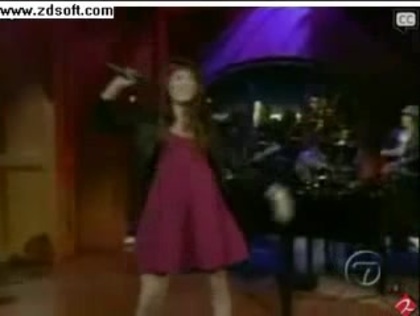 Demi Lovato-This is me(Live) with lyrics 17676