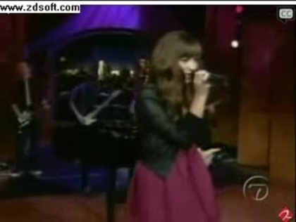 Demi Lovato-This is me(Live) with lyrics 18678