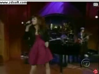 Demi Lovato-This is me(Live) with lyrics 17821