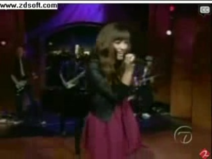 Demi Lovato-This is me(Live) with lyrics 18758