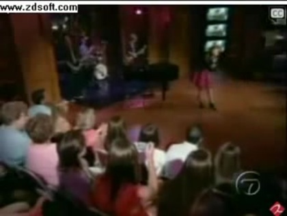 Demi Lovato-This is me(Live) with lyrics 20029
