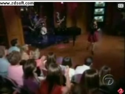 Demi Lovato-This is me(Live) with lyrics 20248