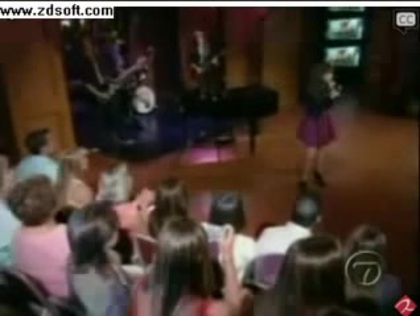 Demi Lovato-This is me(Live) with lyrics 20386