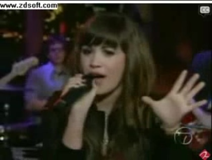 Demi Lovato-This is me(Live) with lyrics 21019 - Demilush - This is me - Live with Regis and Kelly Part o42