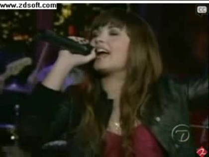 Demi Lovato-This is me(Live) with lyrics 22031