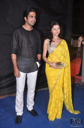 543476_370979409632847_1305847442_n