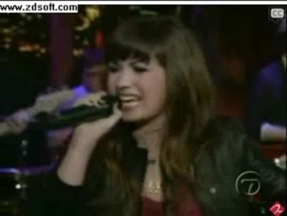 Demi Lovato-This is me(Live) with lyrics 21384
