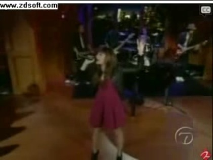 Demi Lovato-This is me(Live) with lyrics 22650 Demi Lovato-This is me(Live) with lyrics 22650