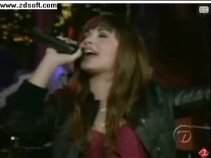 Demi Lovato-This is me(Live) with lyrics 22314 - Demilush - This is me - Live with Regis and Kelly Part o44