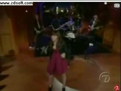 Demi Lovato-This is me(Live) with lyrics 22856 - Demilush - This is me - Live with Regis and Kelly Part o45