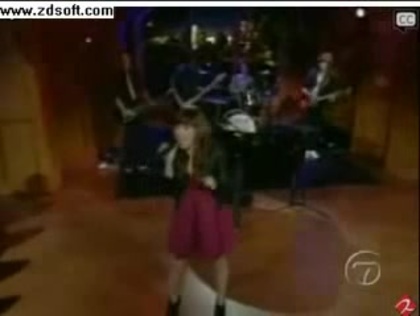 Demi Lovato-This is me(Live) with lyrics 22909