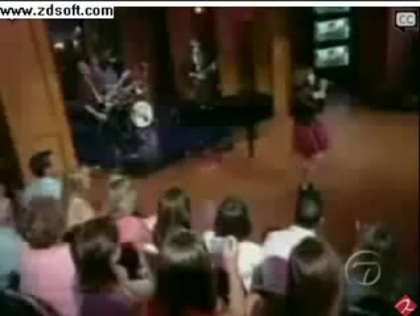 Demi Lovato-This is me(Live) with lyrics 25561