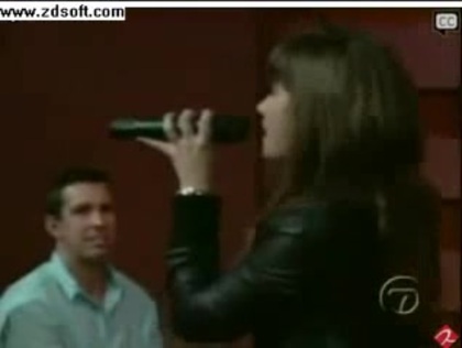 Demi Lovato-This is me(Live) with lyrics 25232