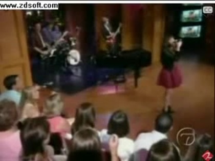 Demi Lovato-This is me(Live) with lyrics 26128 - Demilush - This is me - Live with Regis and Kelly Part o52