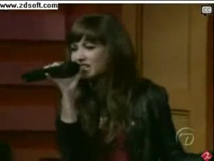 Demi Lovato-This is me(Live) with lyrics 27104