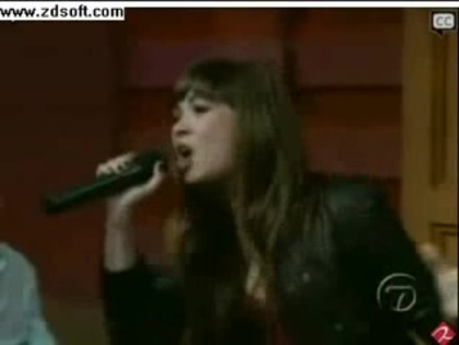 Demi Lovato-This is me(Live) with lyrics 27501 - Demilush - This is me - Live with Regis and Kelly Part o55