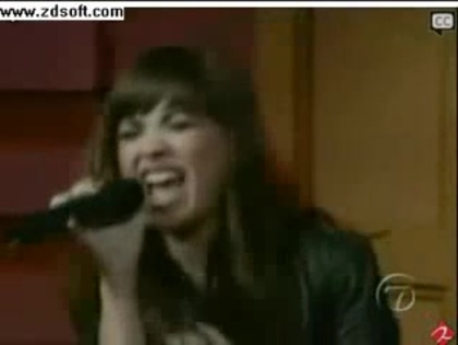 Demi Lovato-This is me(Live) with lyrics 26815 Demi Lovato-This is me(Live) with lyrics 26815